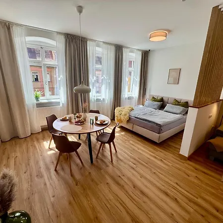 Pretti - Neu, Stilvoll, Zentral, Komfortabel, Geraeumig & Ruhig Apartment Bamberg