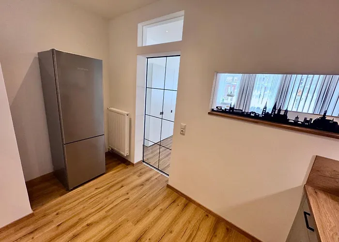 Pretti - Neu, Stilvoll, Zentral, Komfortabel, Geraeumig & Ruhig Apartmán *